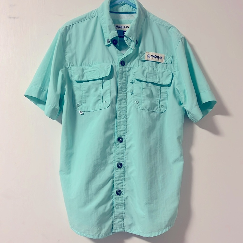 Magellan Outdoors boys XS(6/7) mint fishing shirt, GUC, small stain.